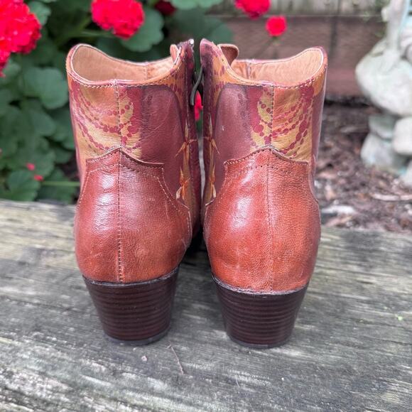 Icon Shoes Stacked Heel Zip Ankle Boot Booties Art Russian Red Women's 7 M - Picture 5 of 14